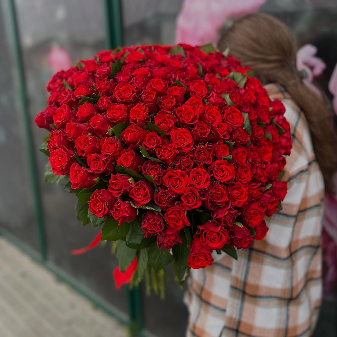 Червоні троянди Львів Flora House